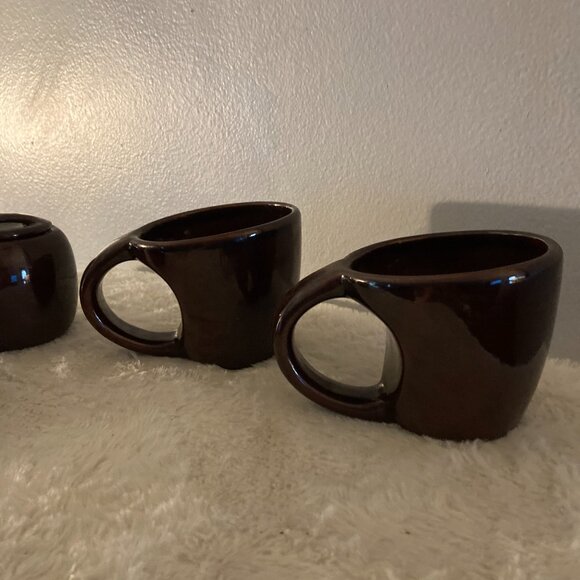 Retro Essex Brown Ceramic Coffee/Tea Pot w/Creamer, Sugar Bowl w/Lid + (2) Cups - Picture 5 of 6
